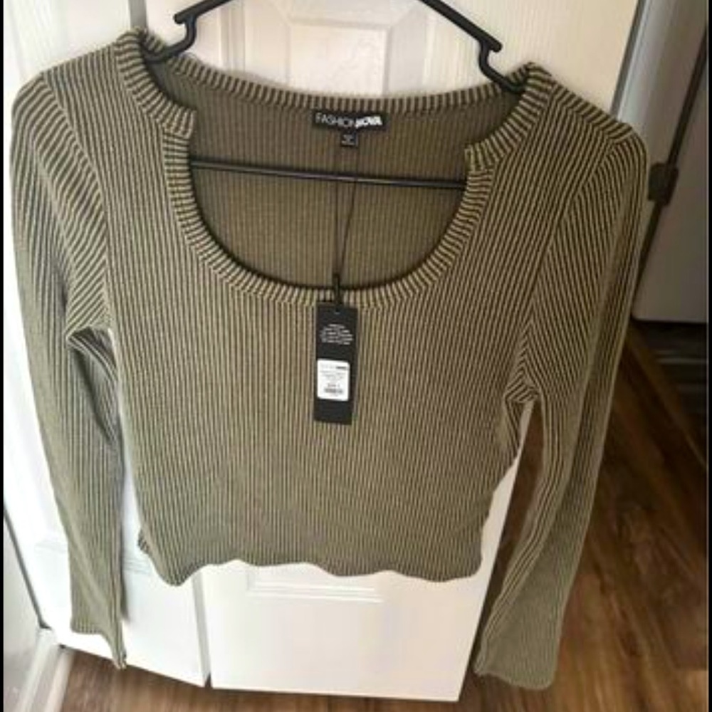 Green Stripped crop top (Never Worn)